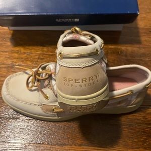 Sperry top-sider boat shoes